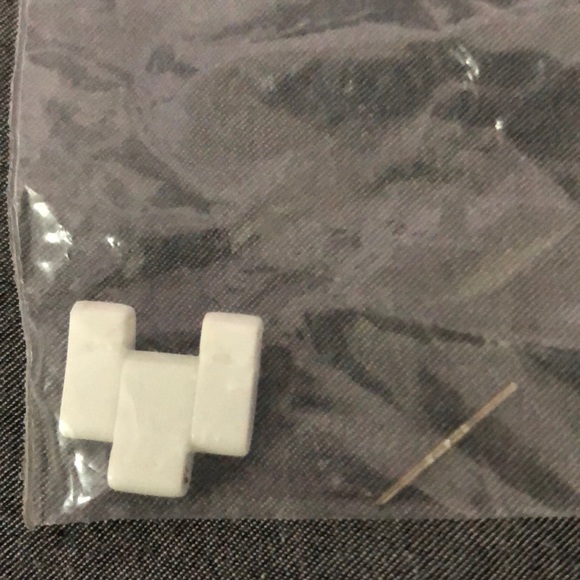 Michael Kors White Watch - Picture 5 of 5